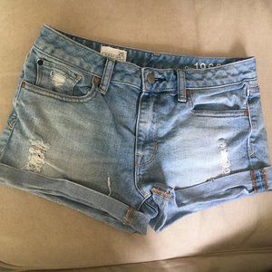 EUC Gap 1969 Light Wash Slim Cut-off Jean Shorts